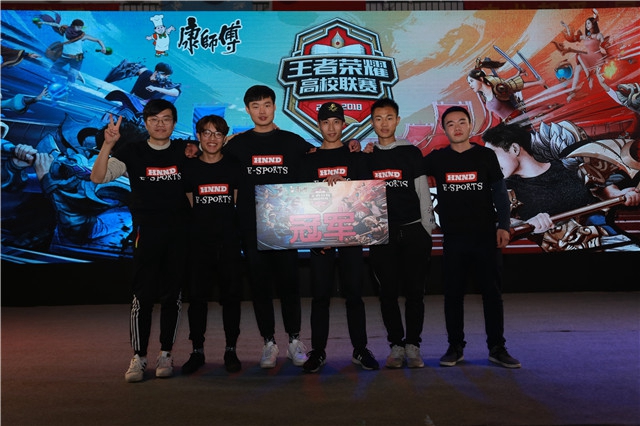 束了比赛 束了比赛